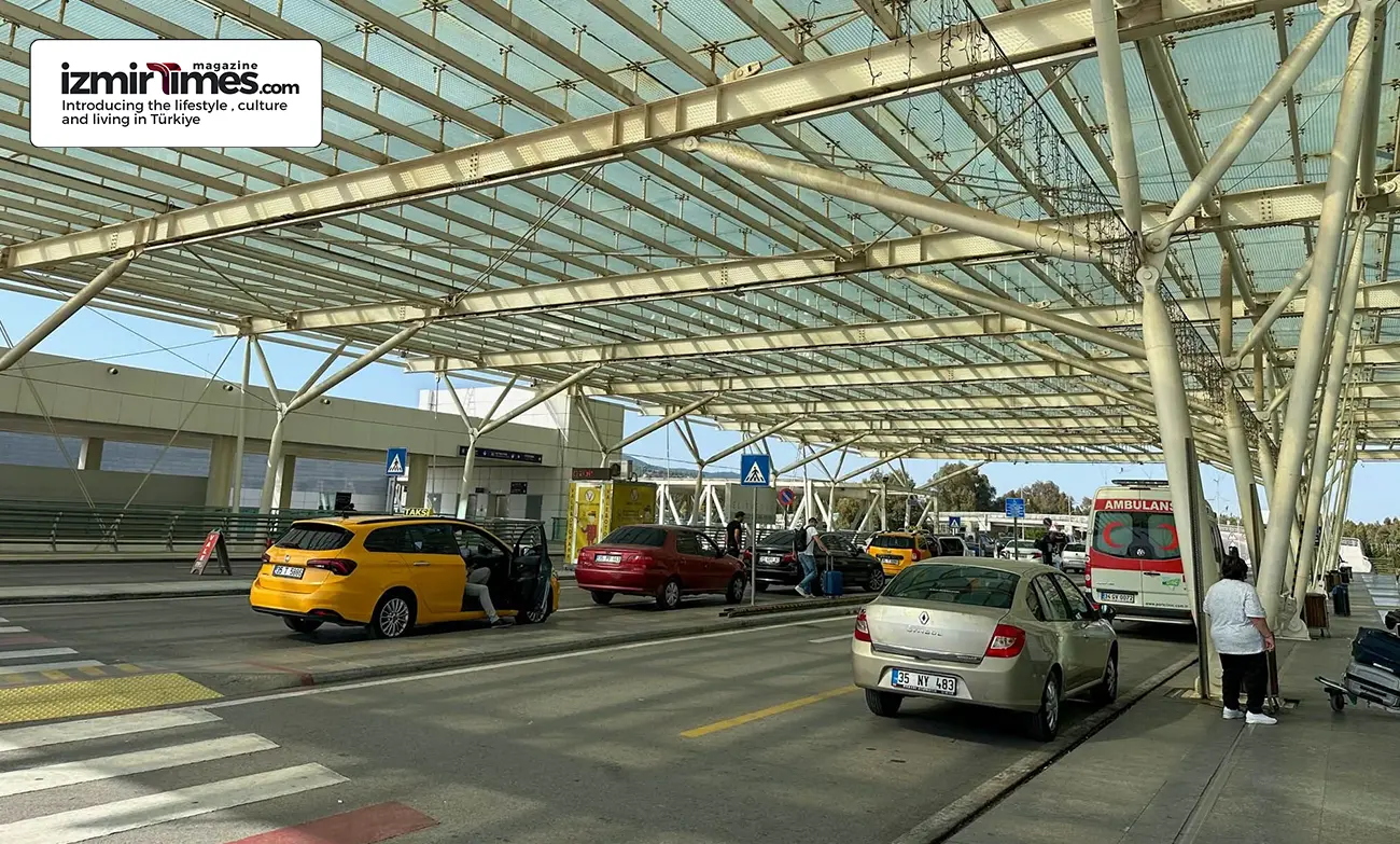 Izmir Airport taxi station