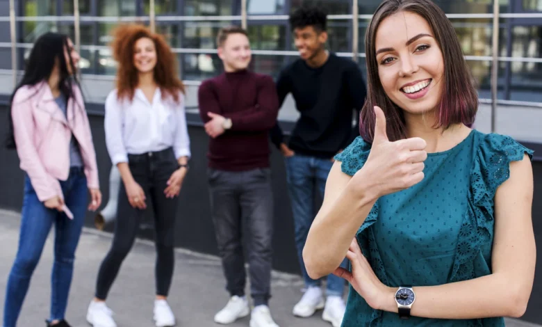 What Does “Thumbs Up” Mean in Turkey?